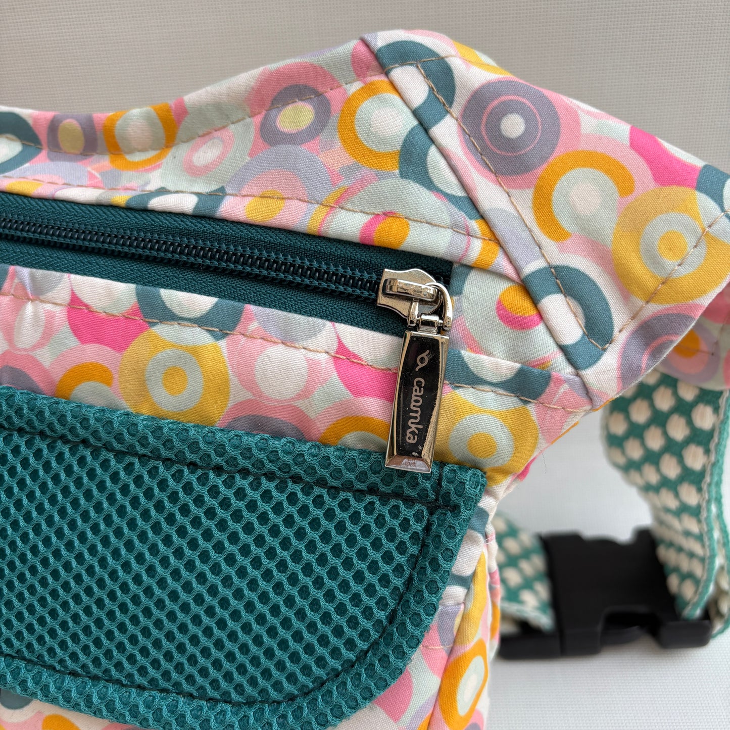 Riñonera "Special Retro Sweet Colors Top" · Pieza Única Núm. 18215