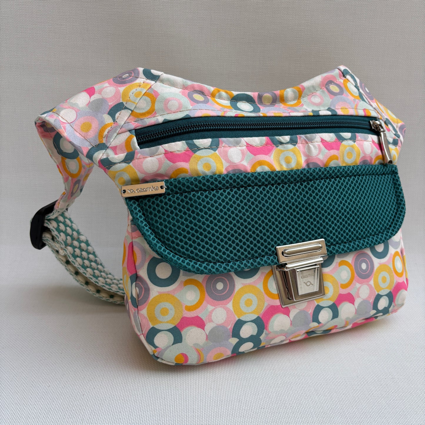 Riñonera "Special Retro Sweet Colors Top" · Pieza Única Núm. 18215