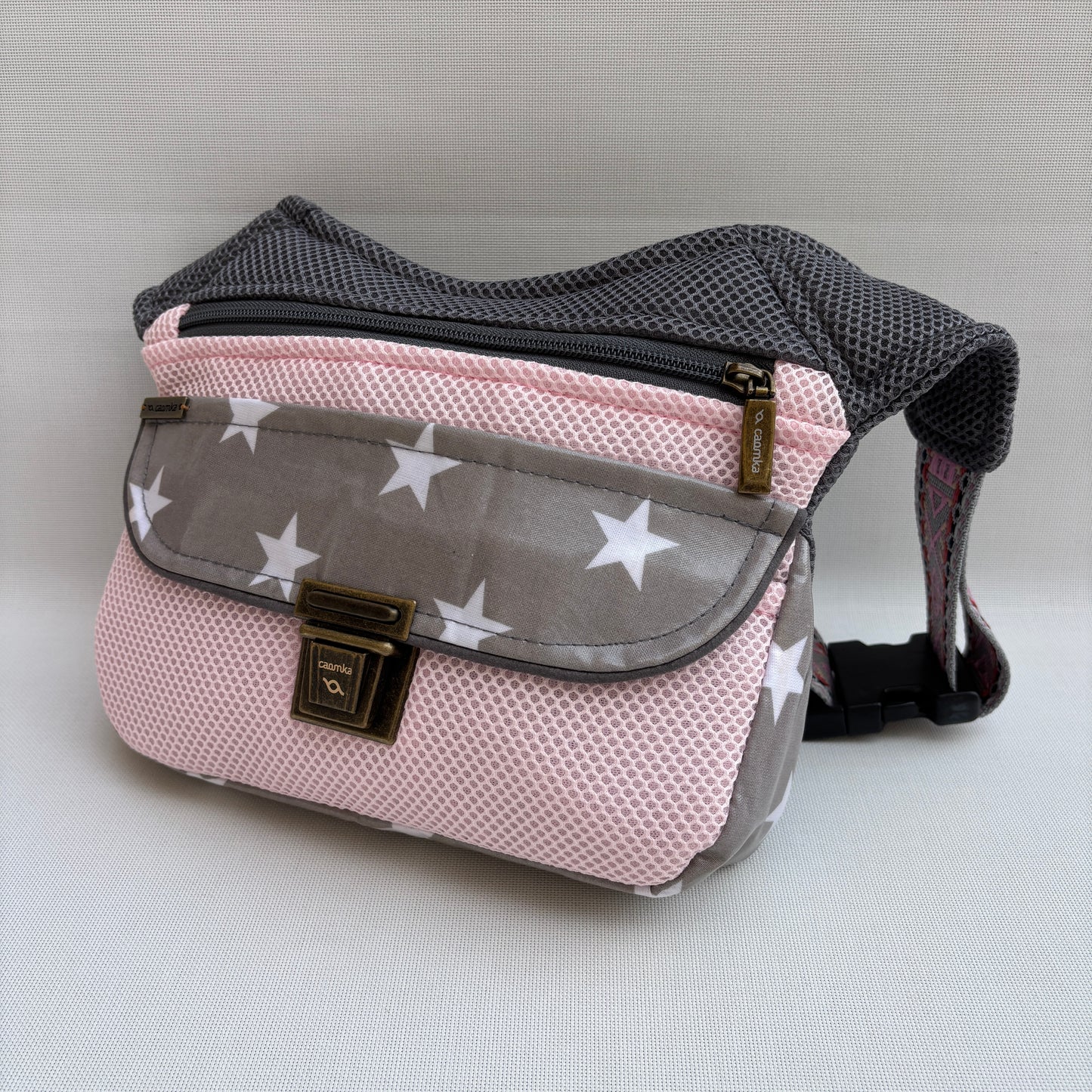 Riñonera "Special Stars & Soft3D Pink Top" · Pieza Única Núm. 18214