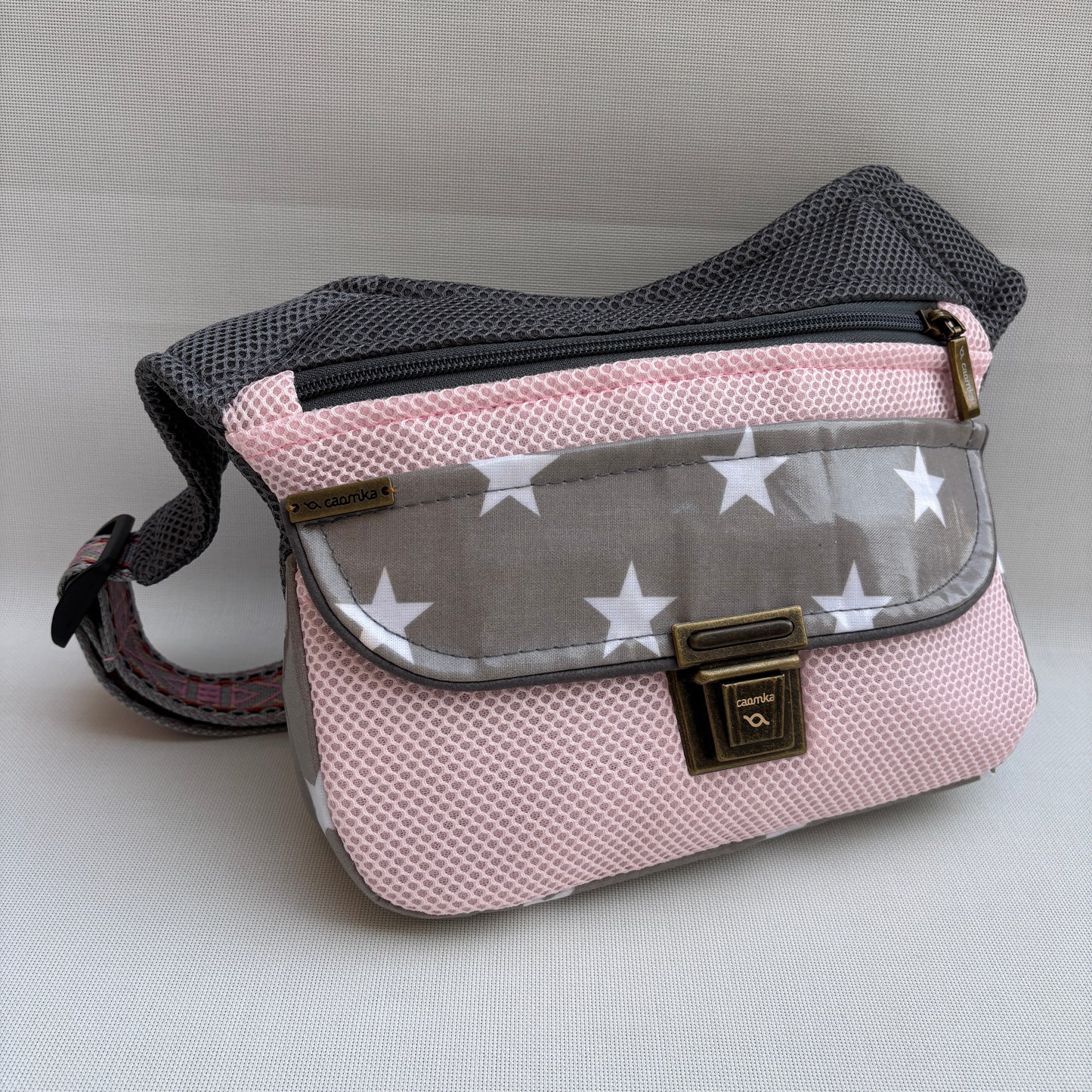 Riñonera "Special Stars & Soft3D Pink Top" · Pieza Única Núm. 18214