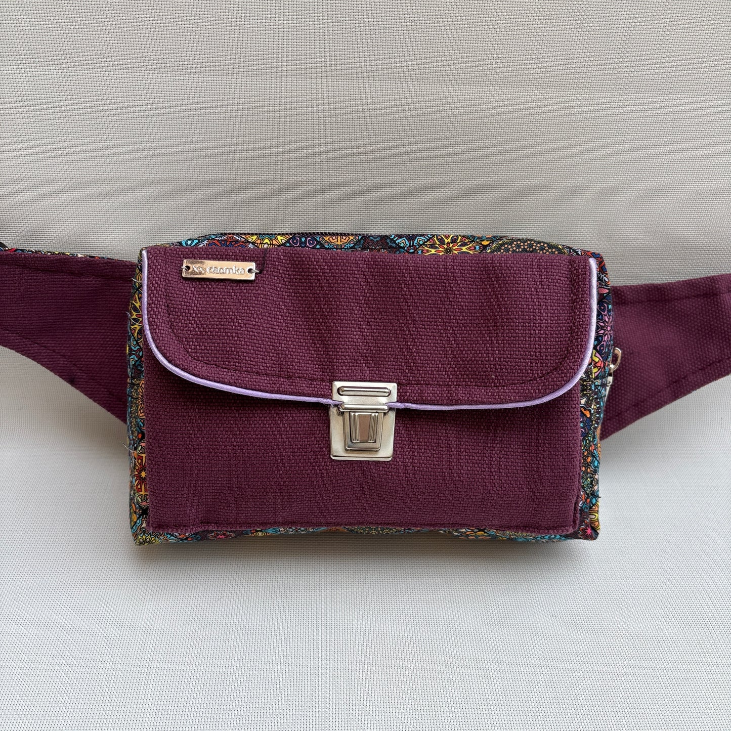 Riñonera Urban "Mandala Purple Soul" · Pieza Única Núm. 19032