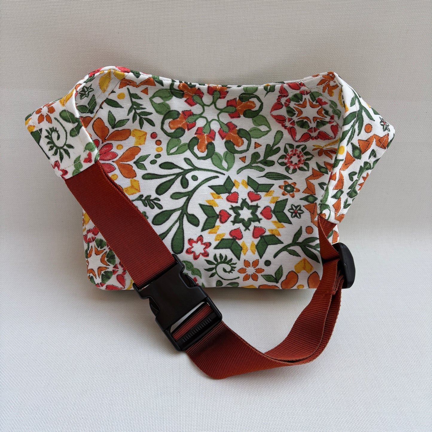 Riñonera "Special Alegria" · Impermeable · + Bolsillo trasero · Pieza Única Núm. 18216