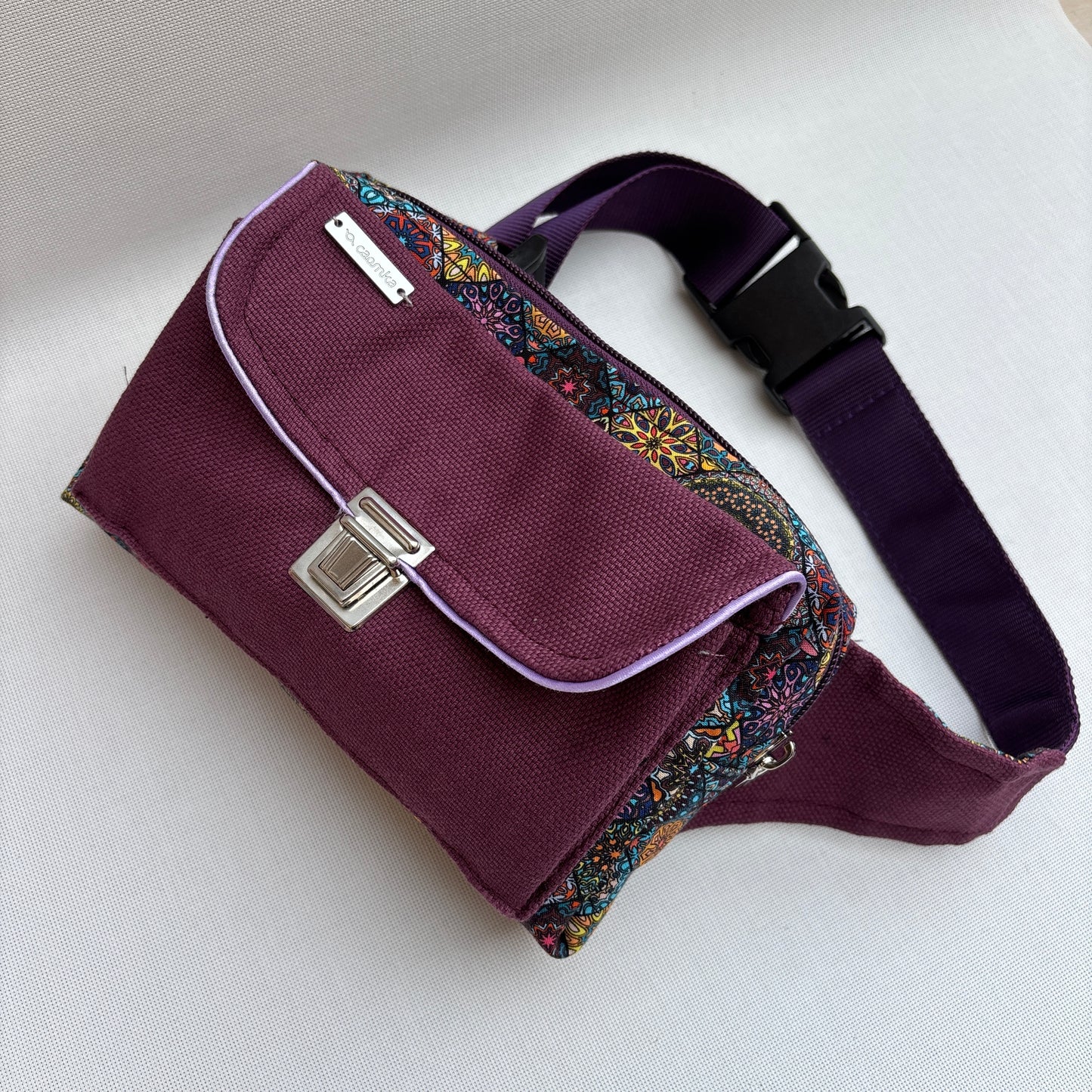 Riñonera Urban "Mandala Purple Soul" · Pieza Única Núm. 19032