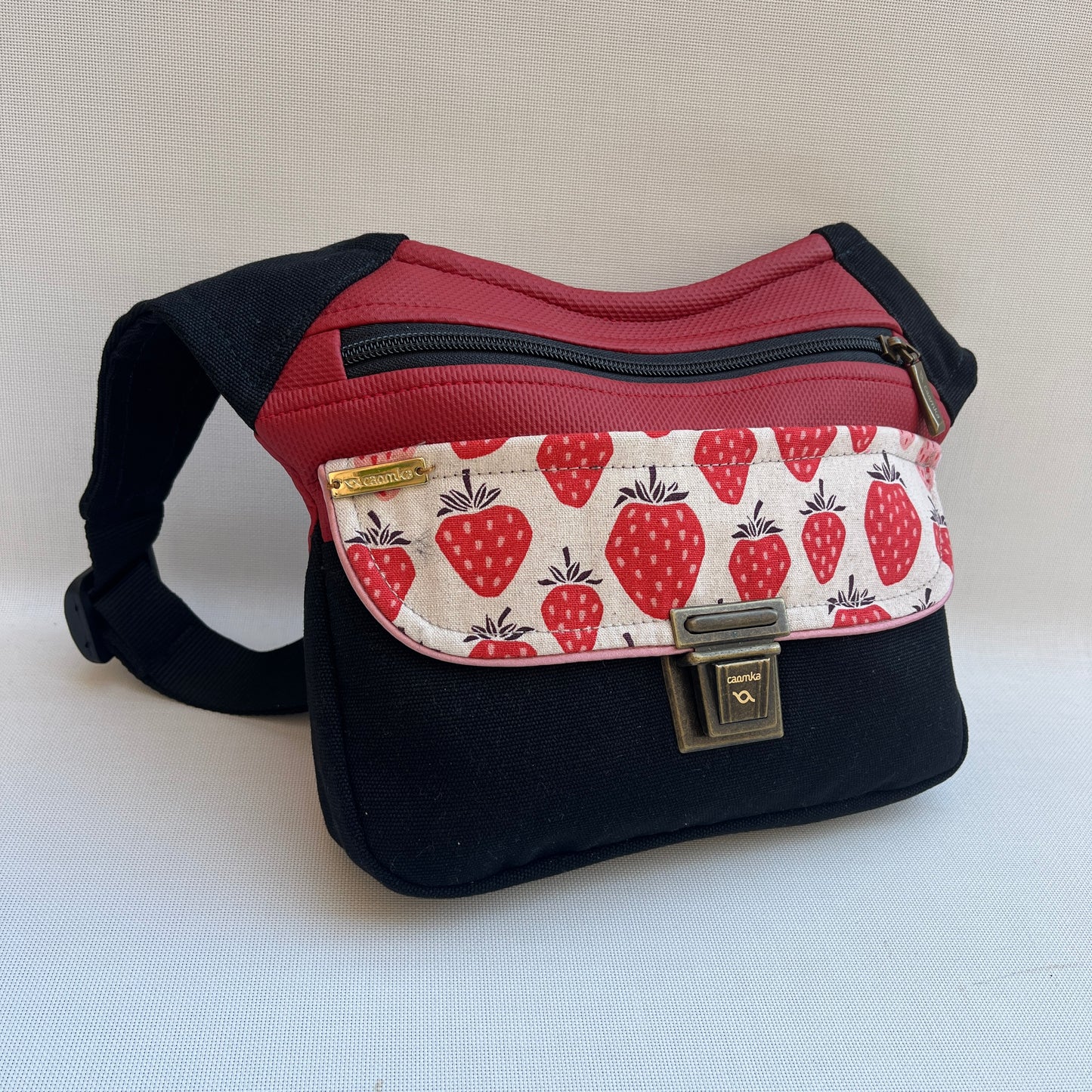 Special Strawberries · Polipiel y algodón · Pieza Única Núm. 14917