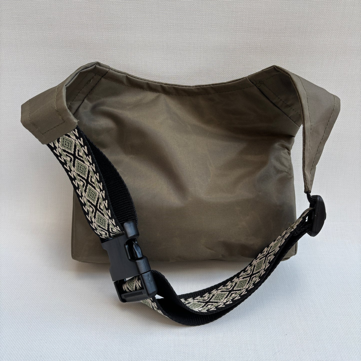 Riñonera "Special Kaki Top" · Impermeable · Pieza Única Núm. 16679