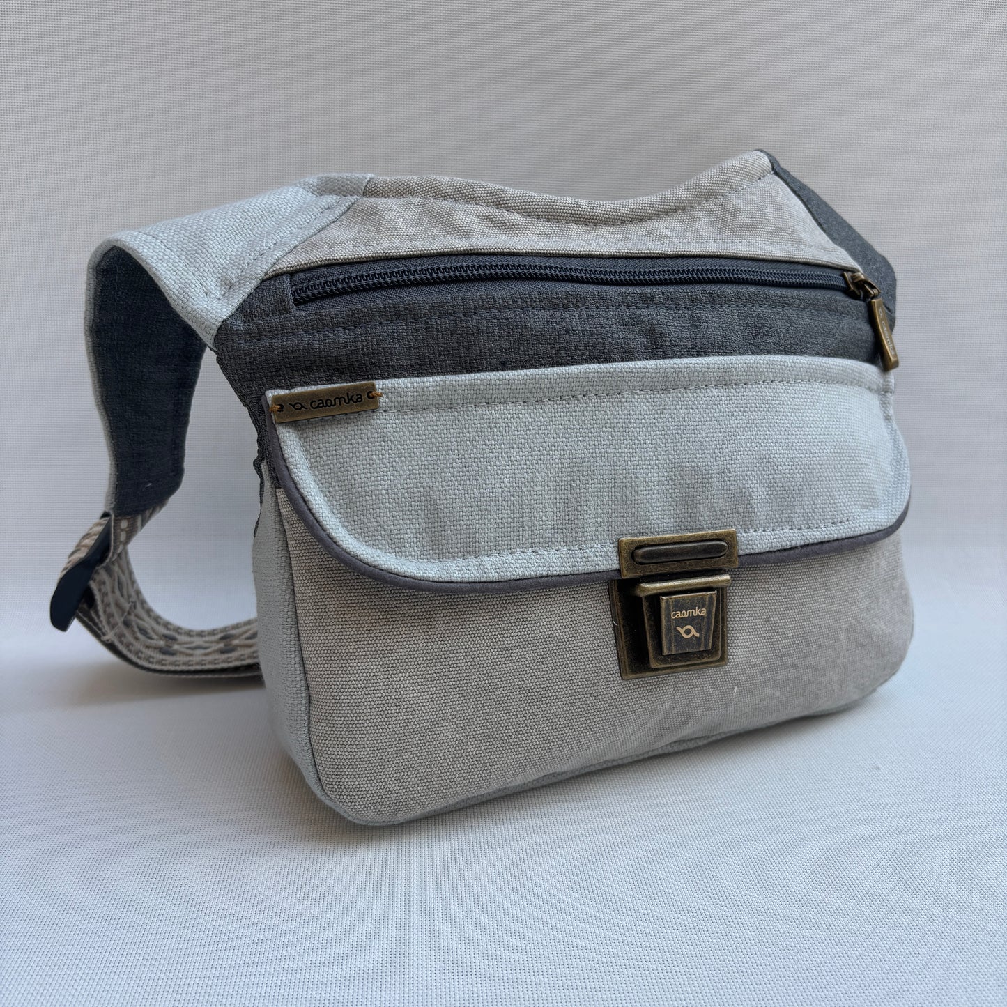 Riñonera "Elegant Gray" + Bolsillo trasero · Pieza Única Núm. 17446