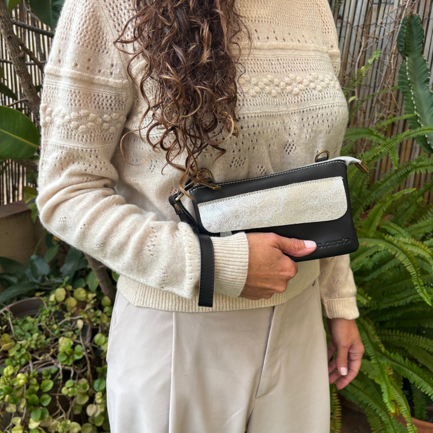 Riñonera multifunción ELEGANT NANO "Black & Silver" · Piel · Pieza Exclusiva Núm. 18146