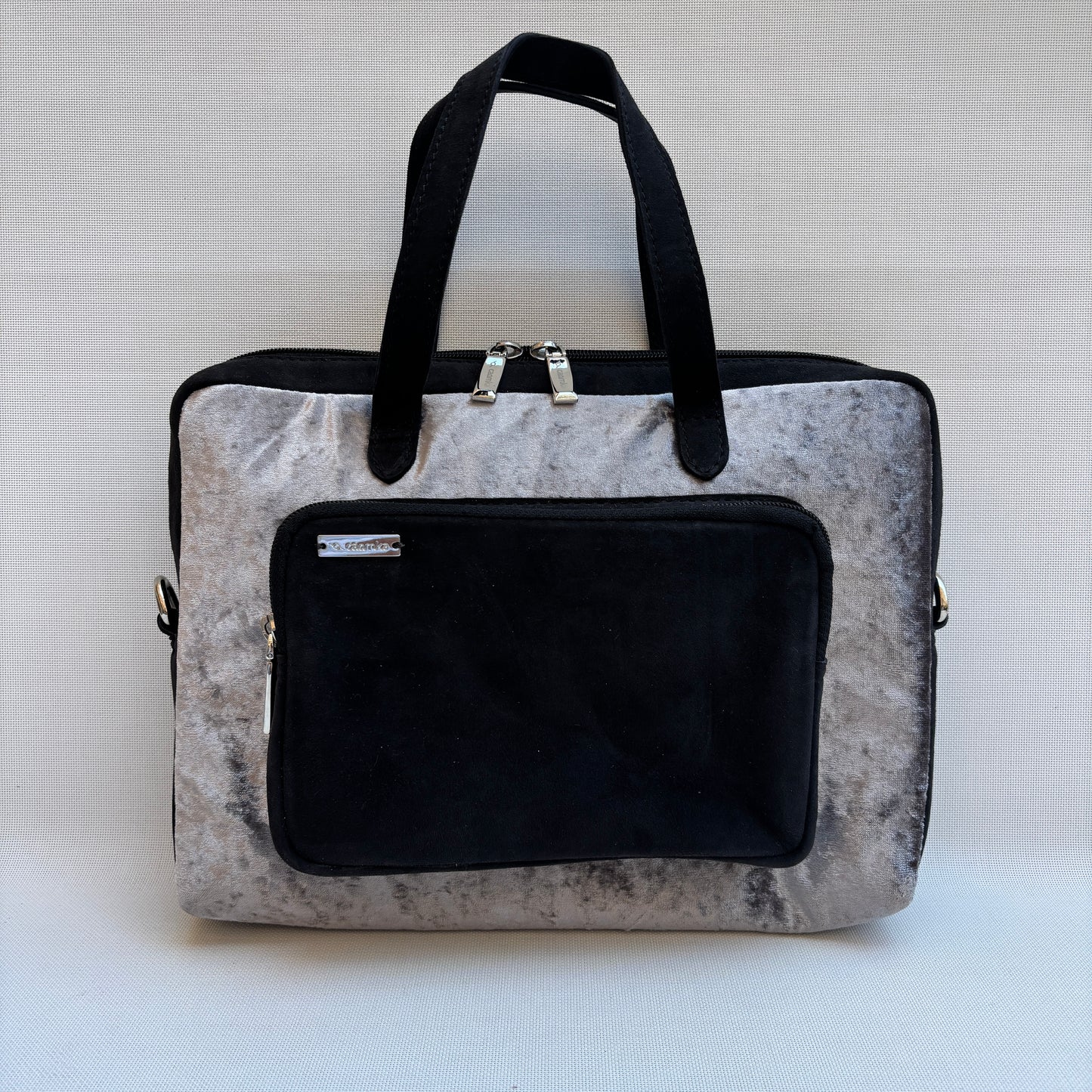 Bolso Carla "Silver Black Luxe" · Pieza Única Núm. 18958 (primeras piezas) en evolución.