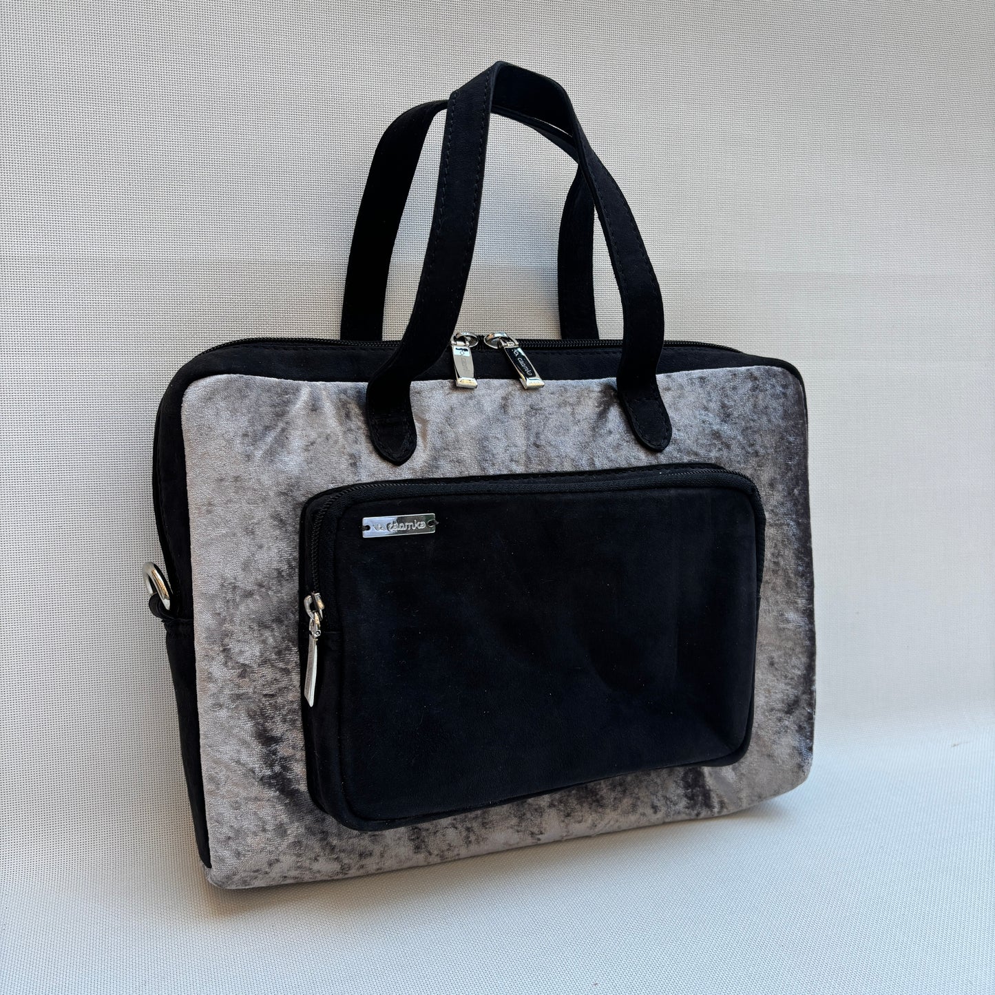 Bolso Carla "Silver Black Luxe" · Pieza Única Núm. 18958 (primeras piezas) en evolución.