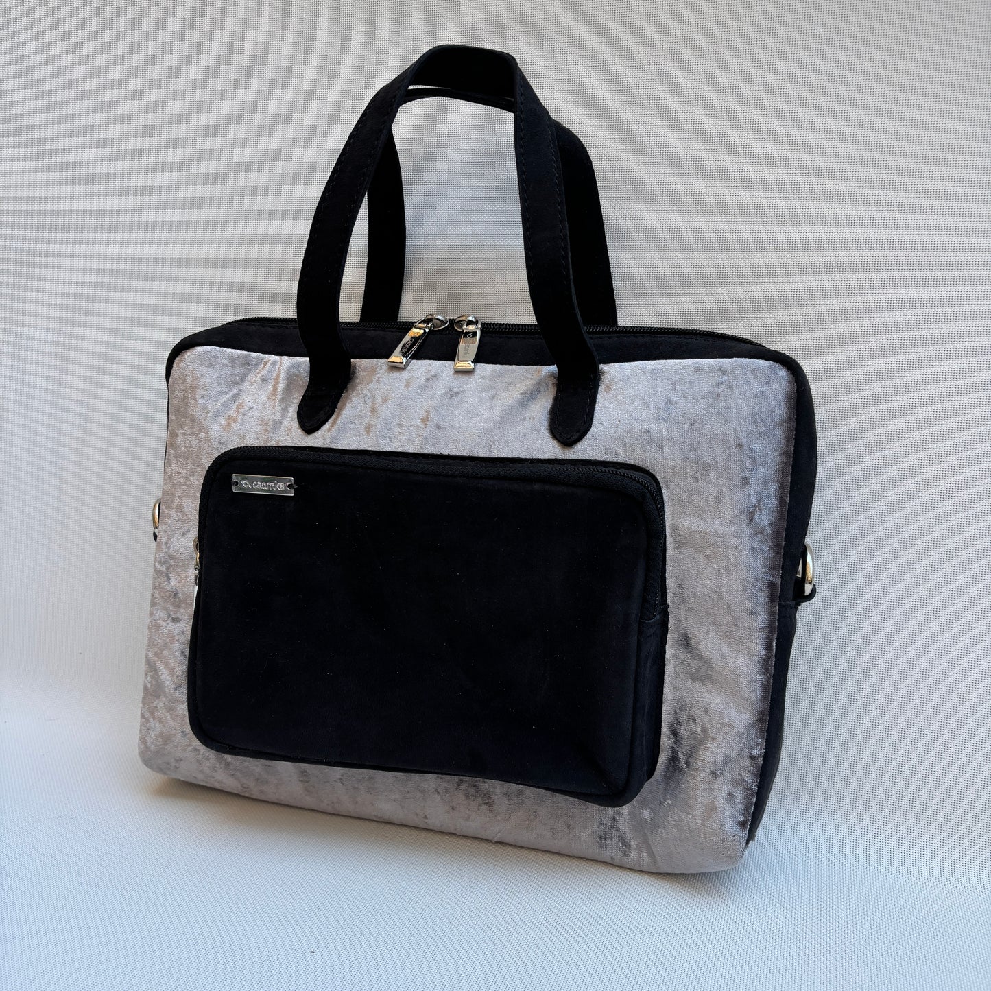 Bolso Carla "Silver Black Luxe" · Pieza Única Núm. 18958 (primeras piezas) en evolución.