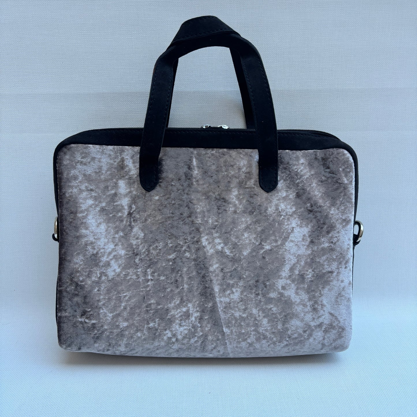 Bolso Carla "Silver Black Luxe" · Pieza Única Núm. 18958 (primeras piezas) en evolución.