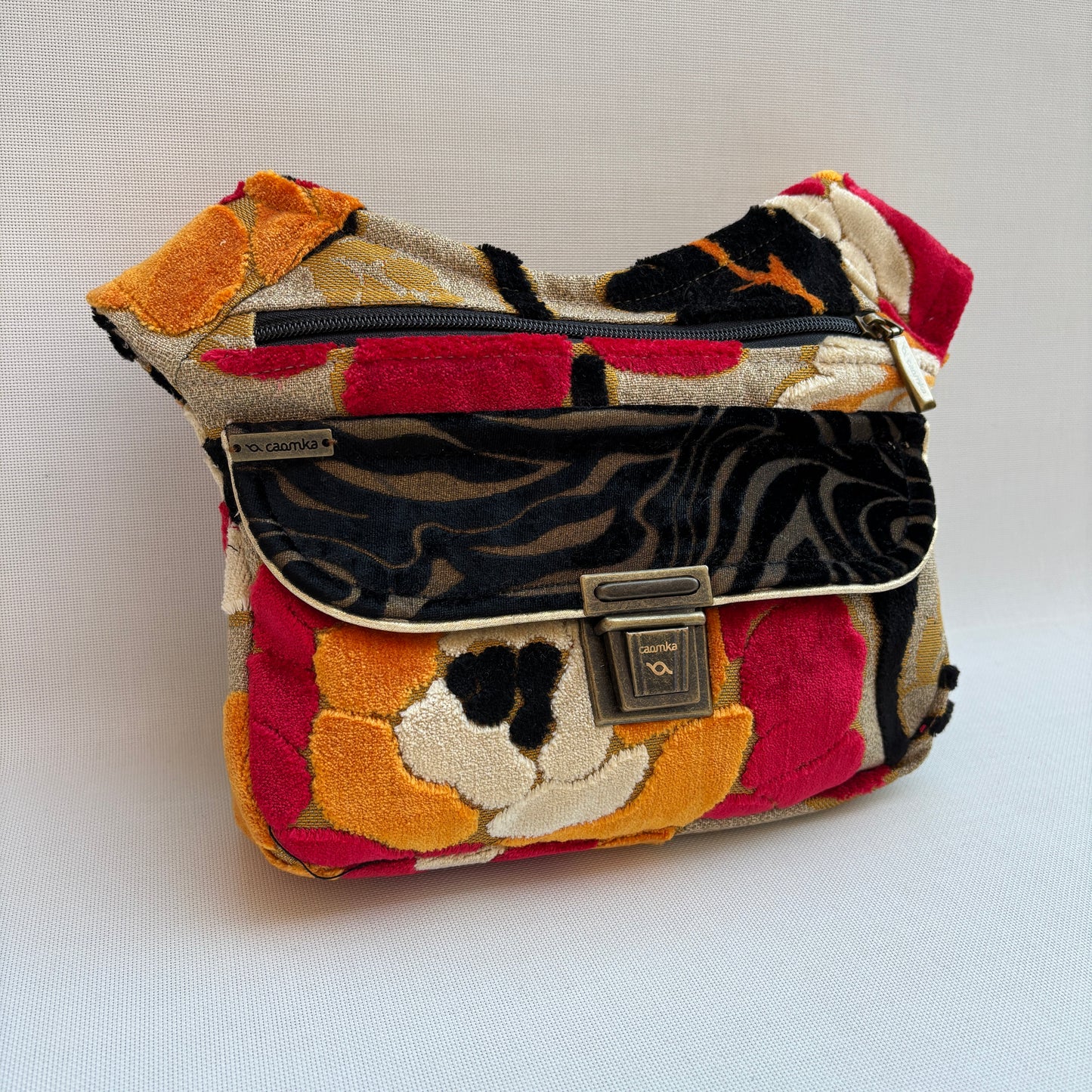 Riñonera "Elegant Top Plus" · Terciopelo + Bolsillo trasero · Pieza Única Núm. 16795