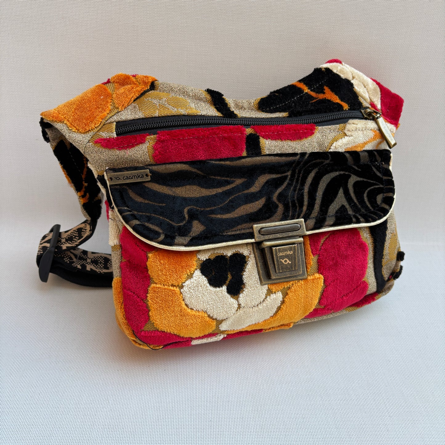 Riñonera "Elegant Top Plus" · Terciopelo + Bolsillo trasero · Pieza Única Núm. 16795