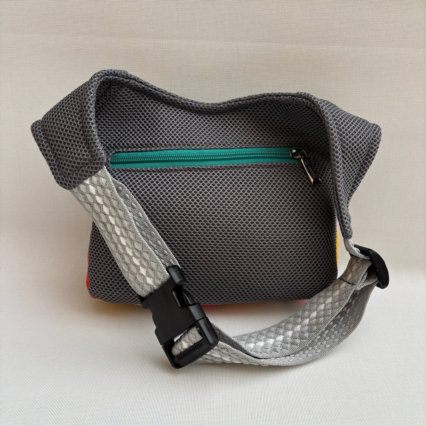 Riñonera "Soft 3D Colors Top" + Bolsillo trasero · Pieza Única Núm. 18217