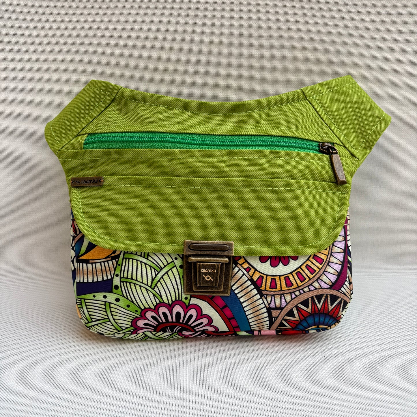 Riñonera "Mandalas Green Top" · Impermeable · Pieza Única Núm. 18162