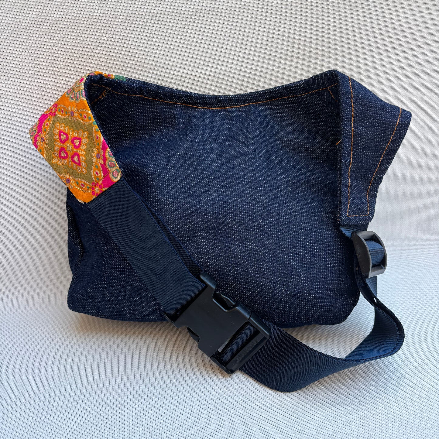 Riñonera "Special Jeans India" · Pieza única Núm. 18930