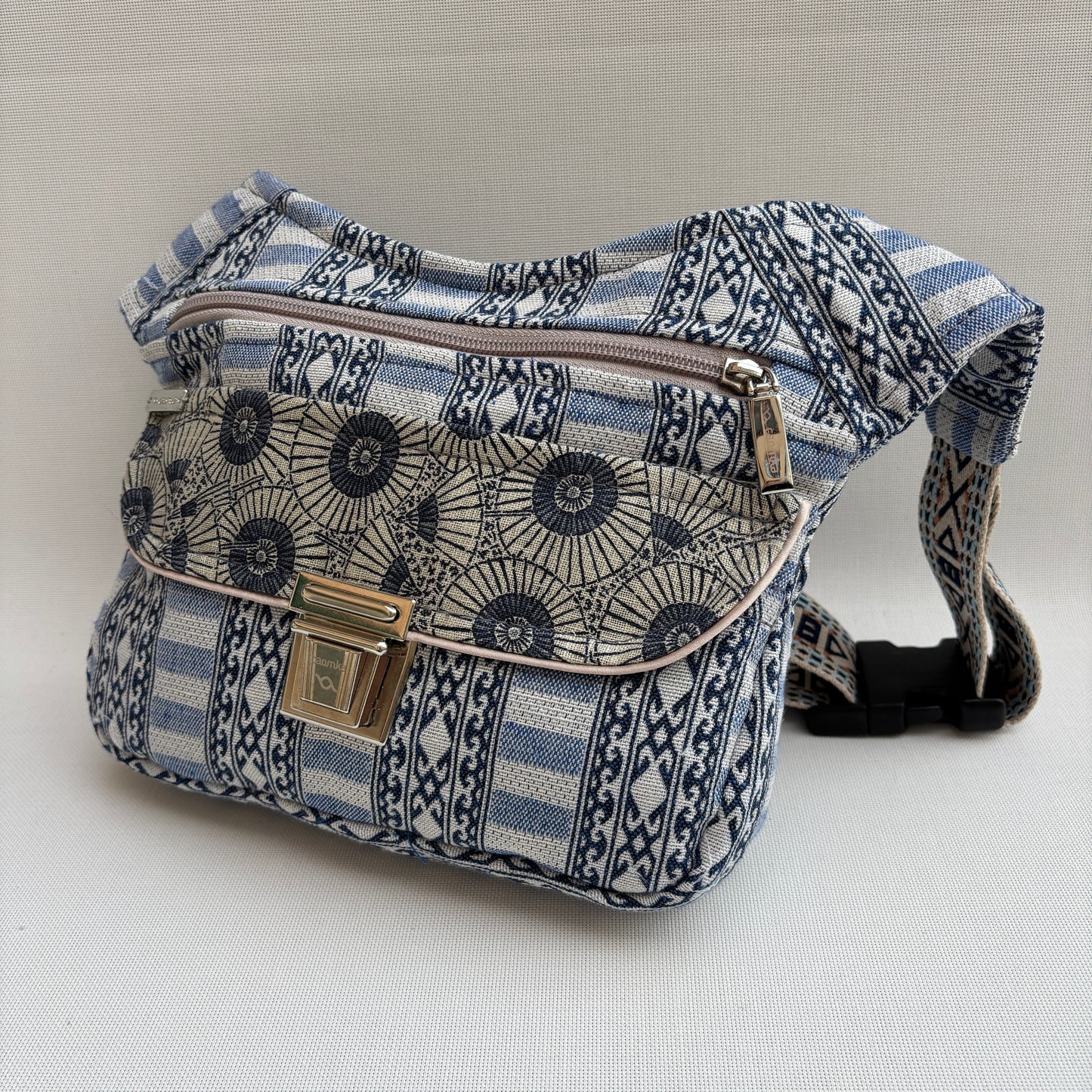 Riñonera "Special Art Top " + Bolsillo trasero · Pieza Única Núm. 18328