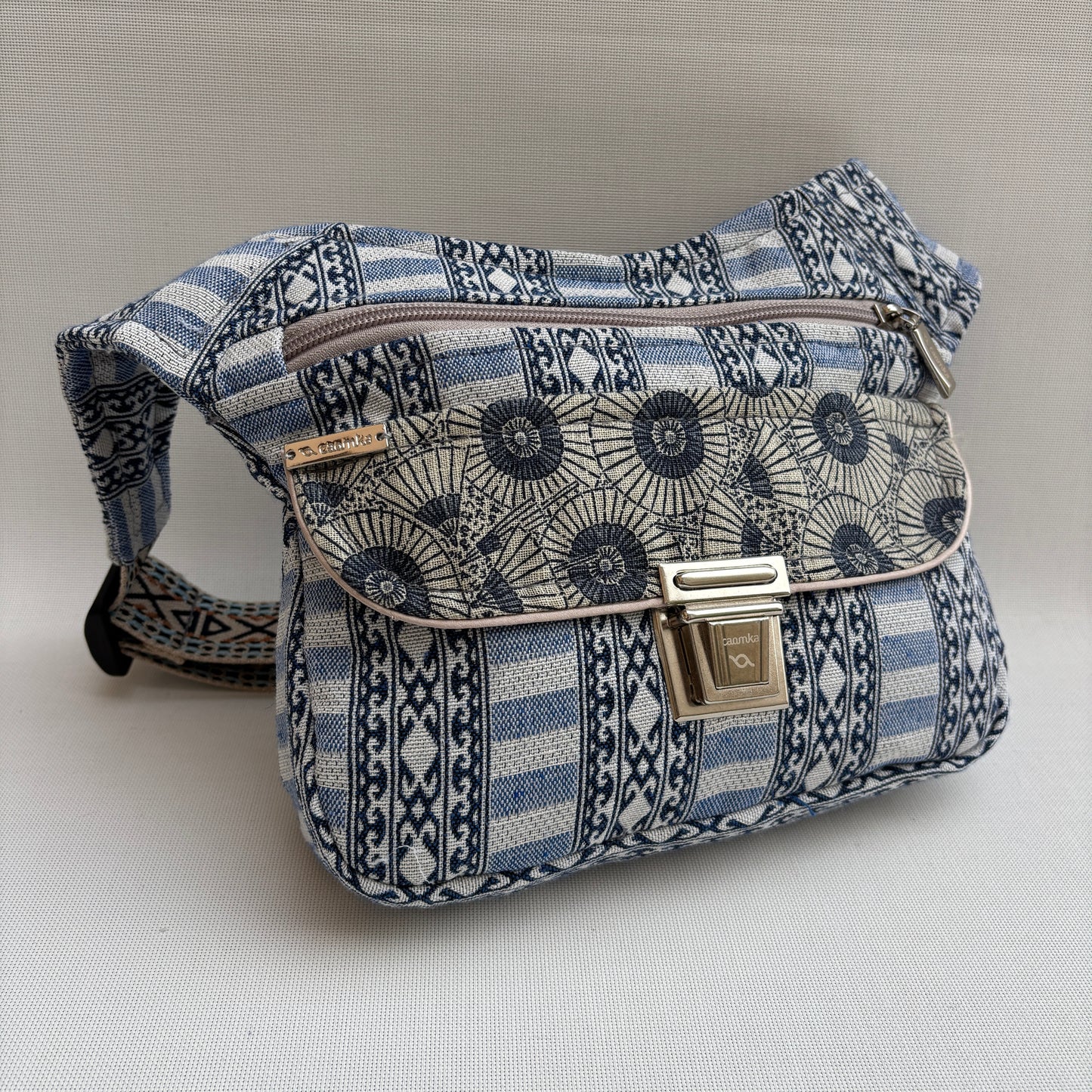 Riñonera "Special Art Top " + Bolsillo trasero · Pieza Única Núm. 18328