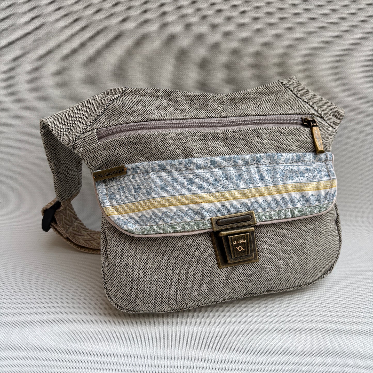 Riñonera "Special Etnical Top " + Bolsillo trasero · Pieza Única Núm. 18329