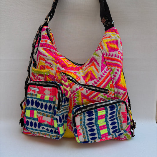 Mochila Caomka modelo Pocket "Neon India Joy" · Pieza Única núm. 18986
