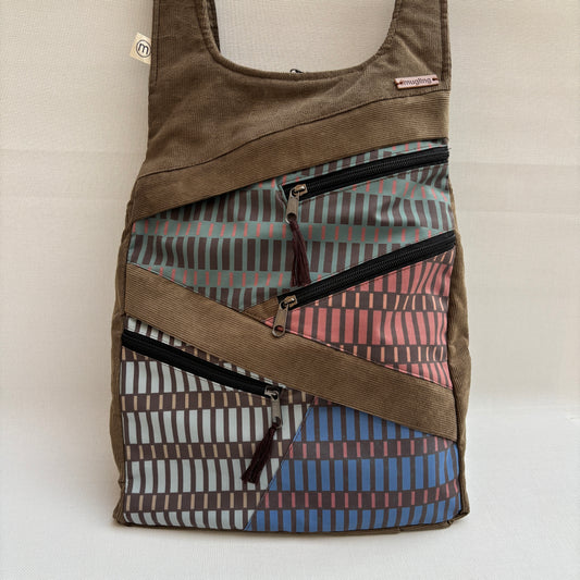 Mochila Multibolsillos "Sagarmatha" Pana & Colors · Pieza 18185