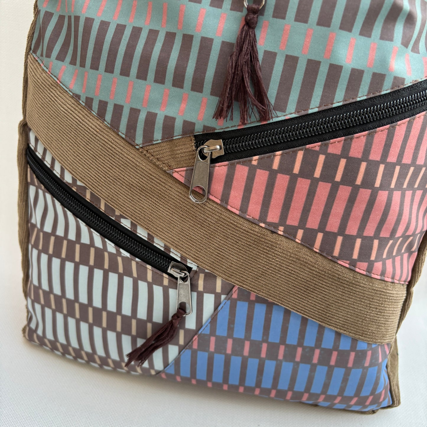 Mochila Multibolsillos "Sagarmatha" Pana & Colors · Pieza 18185