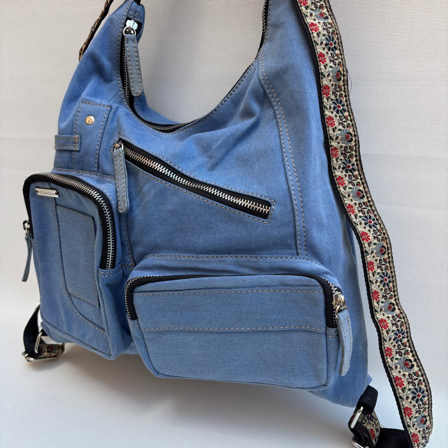 Mochila Caomka modelo Pocket "Sky Denim Bloom" · Pieza Única núm. 18989