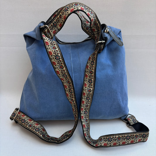 Mochila Caomka modelo Pocket "Sky Denim Bloom" · Pieza Única núm. 18989