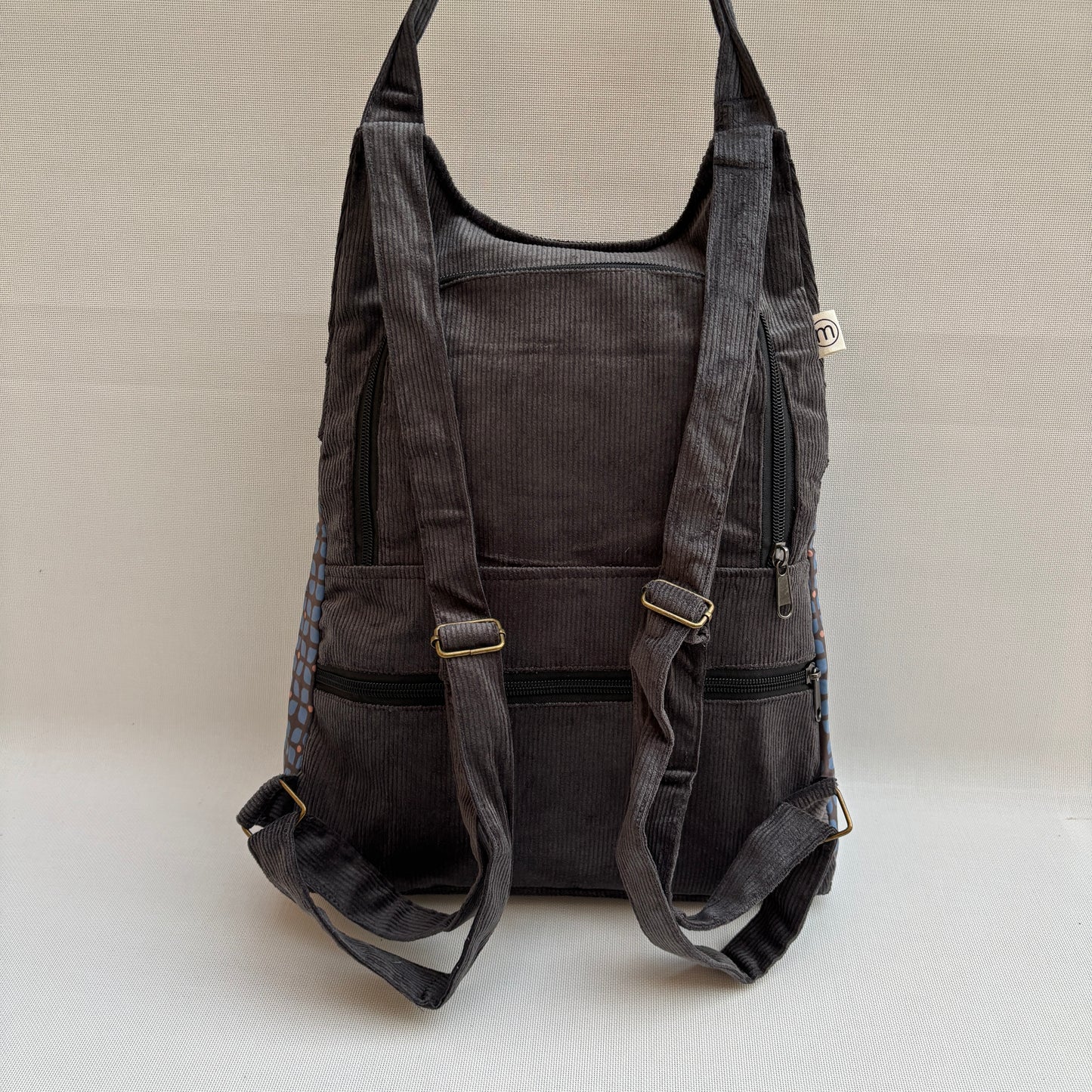 Mochila "Bhaktapur" Tejedido de pana con impermeable · Pieza Exclusiva 18225