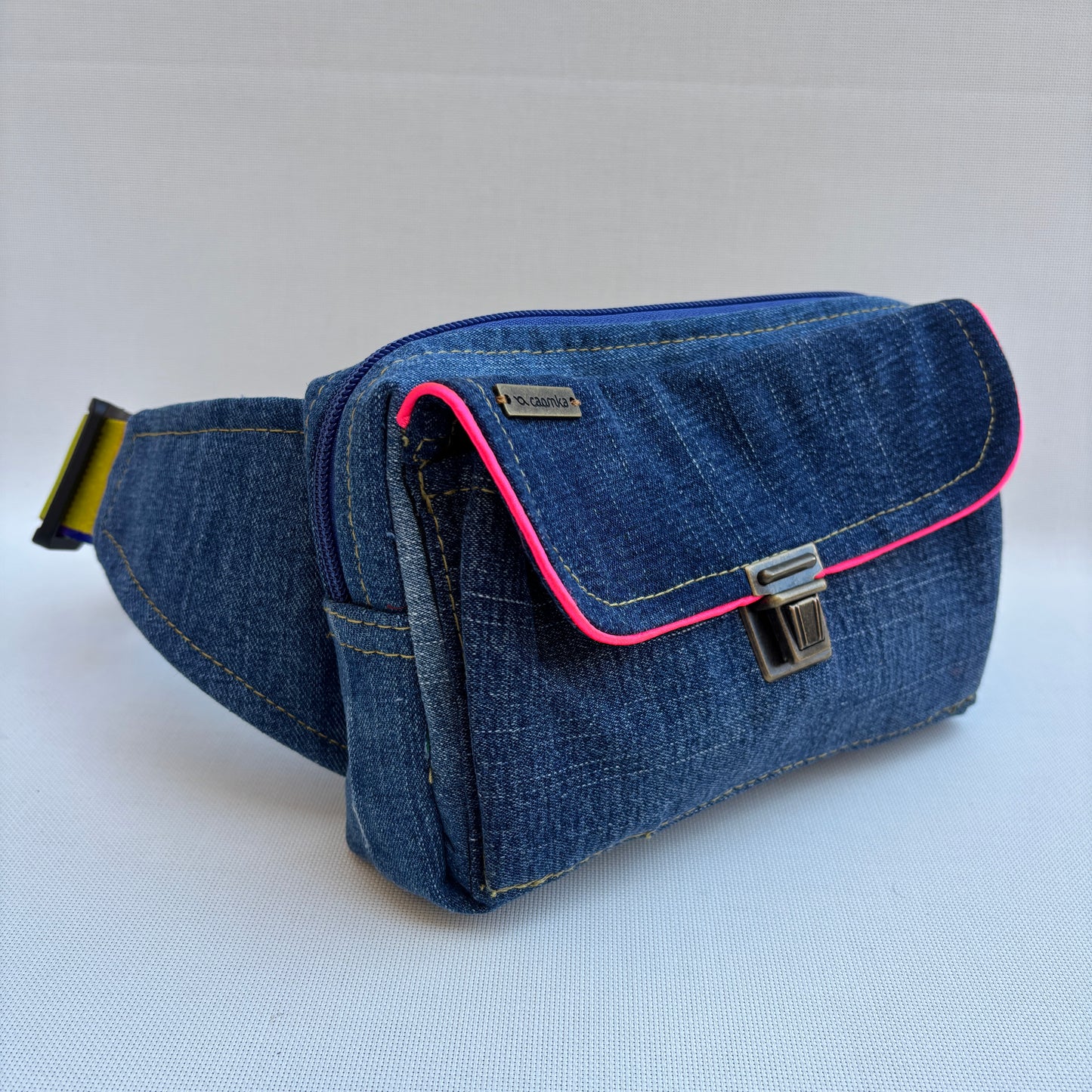 Riñonera Urban "♻️ Jeans Recycled ♻️" · Pieza Única Núm. 19008