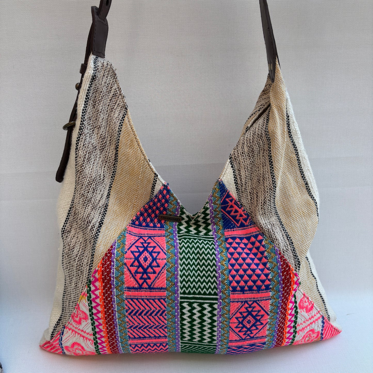 Bolso Violeta “India Joy" · Pieza Única Núm. 18946 (primeras piezas) en evolución.