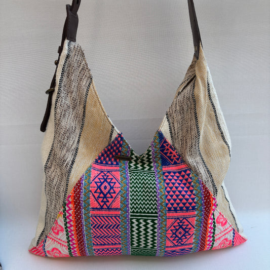 Bolso Violeta “India Joy" · Pieza Única Núm. 18946 (primeras piezas) en evolución.