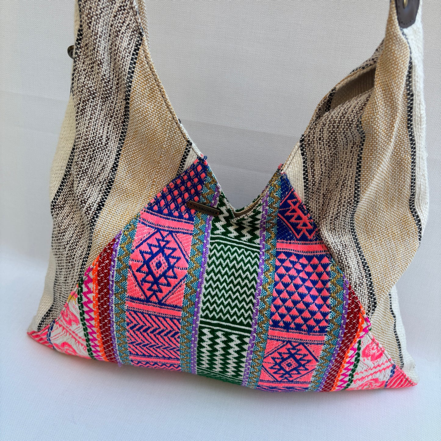 Bolso Violeta “India Joy" · Pieza Única Núm. 18946 (primeras piezas) en evolución.