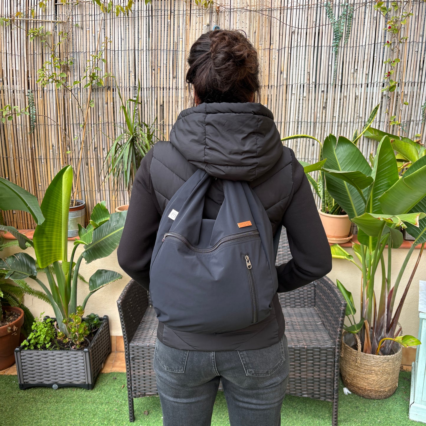 Mochila - Bolso - Tote Bag - Impermeable · Mutifunción · "Nepal" Color Negro · Súper ligera · Pieza 16714