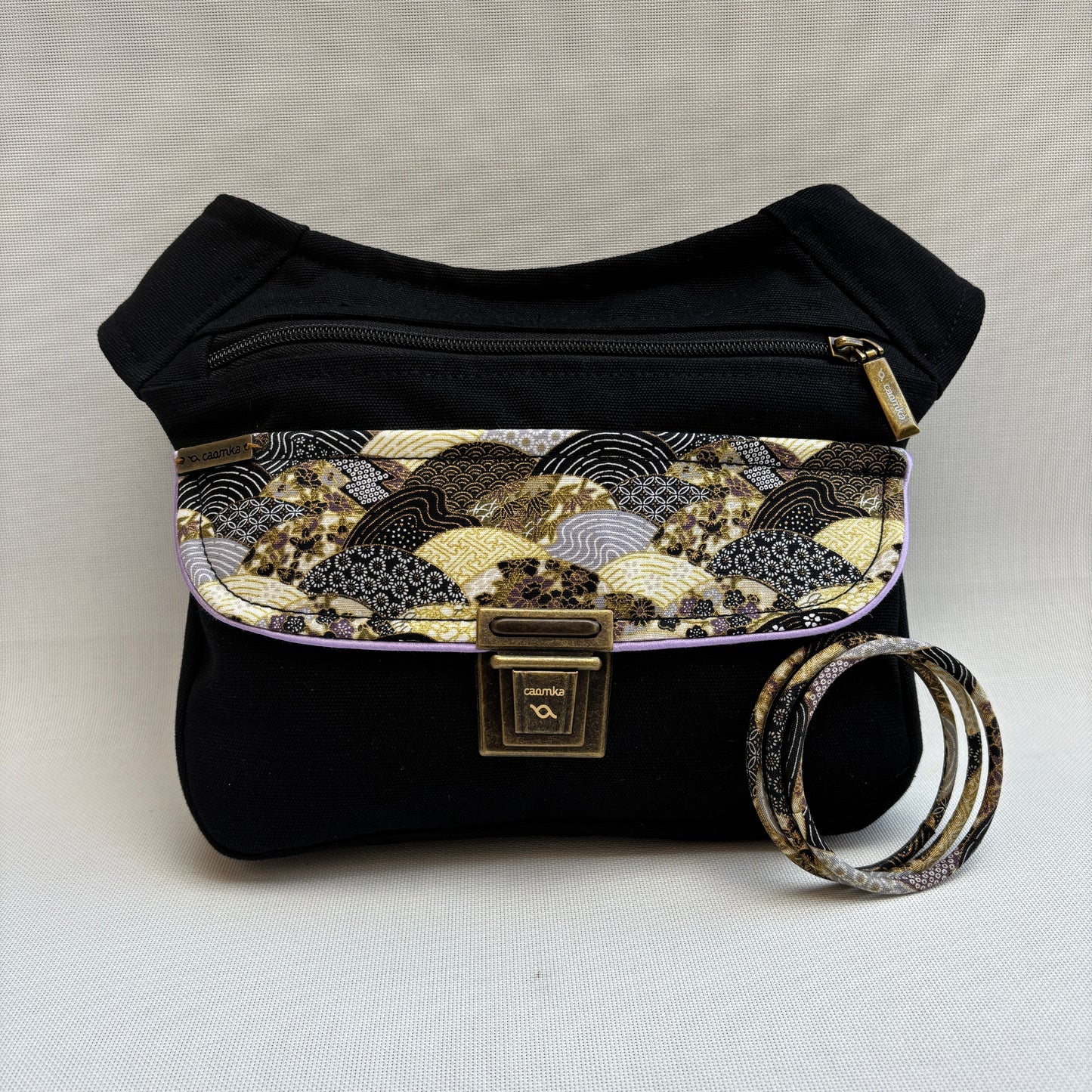 Pack Riñonera + 3 Pulseras "Special Japanese" · Pieza Única Núm. 17455