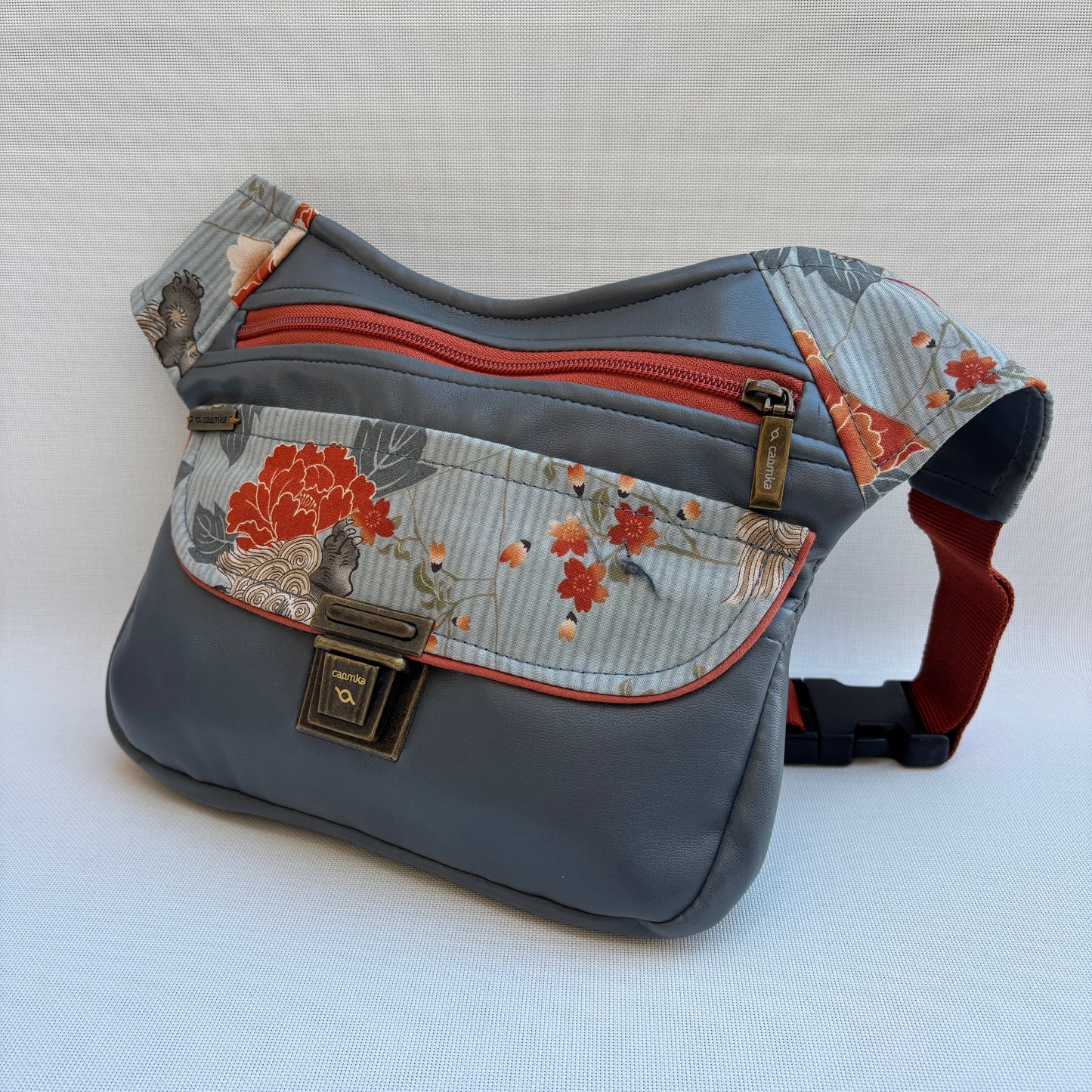 Riñonera "Special Soft Grey Japanese" + Bolsillo trasero · Polipiel · Pieza Única Núm. 18991