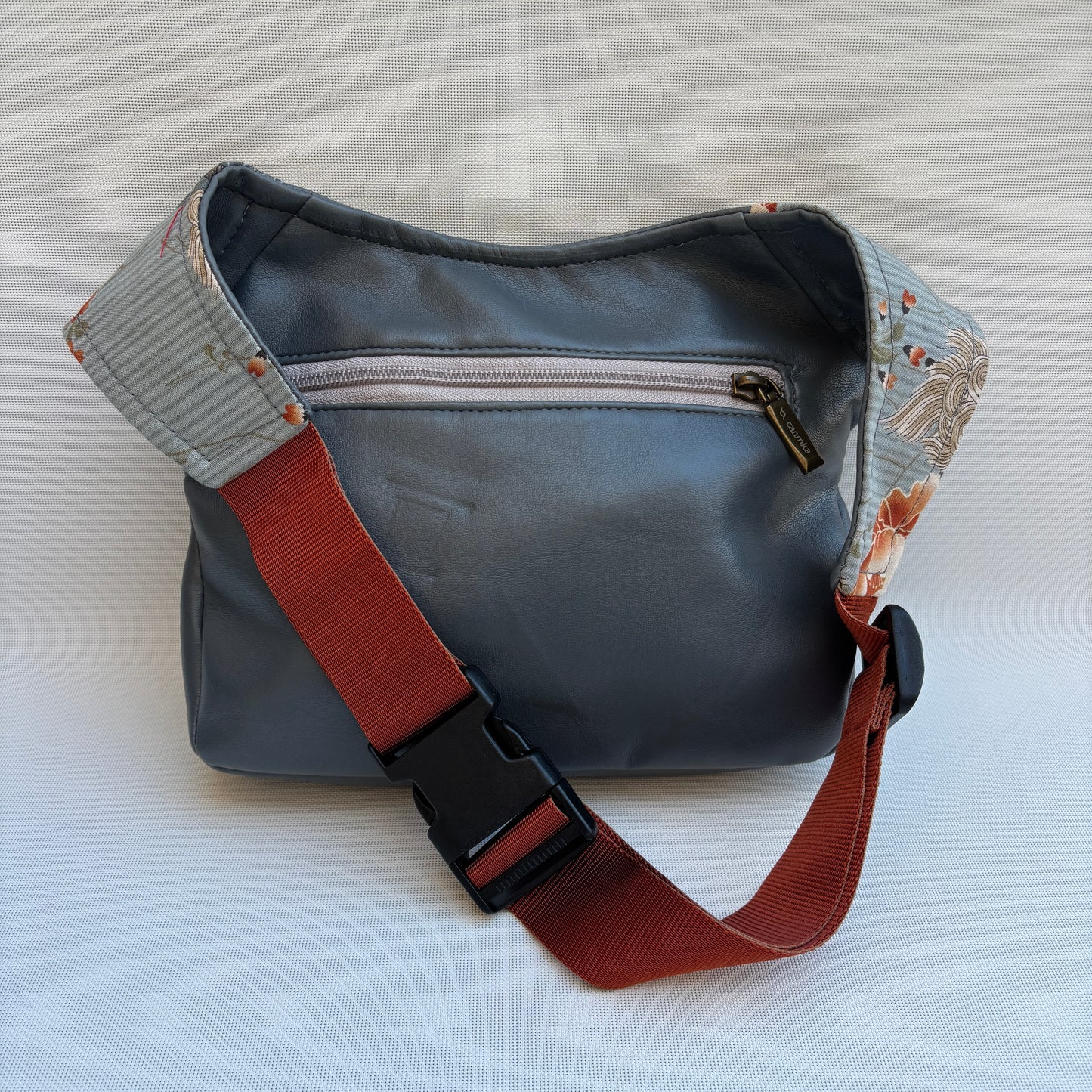 Riñonera "Special Soft Grey Japanese" + Bolsillo trasero · Polipiel · Pieza Única Núm. 18991