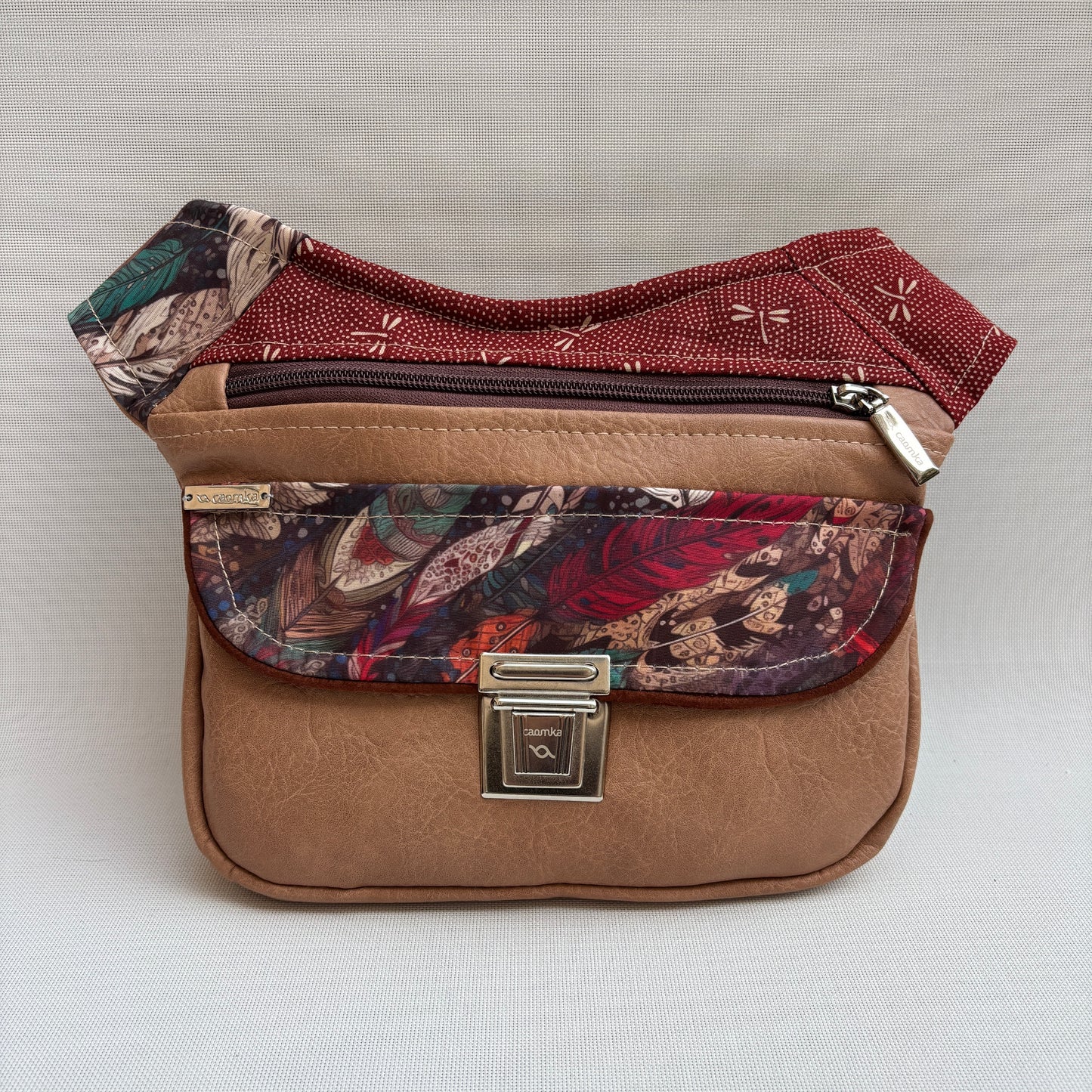 Riñonera "Elegant bird feathers Top" · Polipiel · Pieza Única Núm. 18239