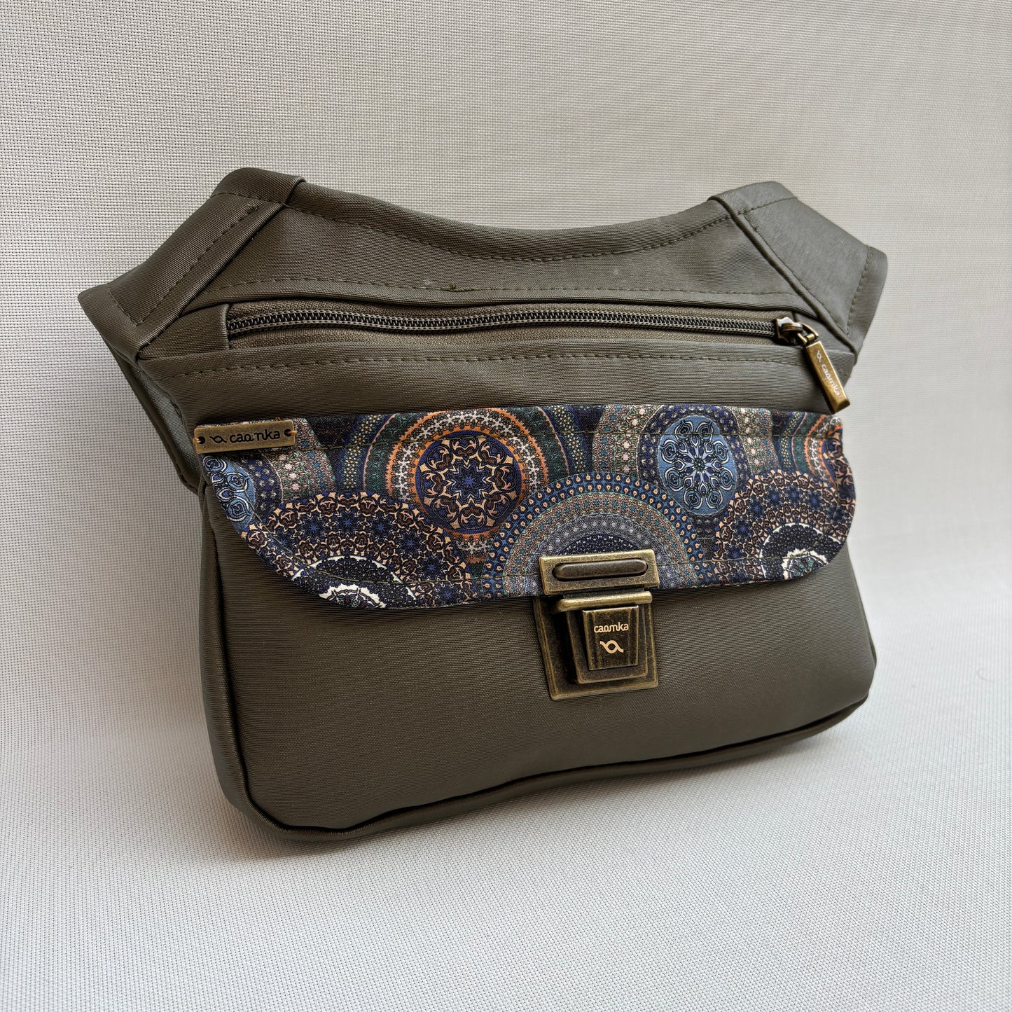 Riñonera "Special Mandalas" · Polipiel · Pieza única Núm. 18240