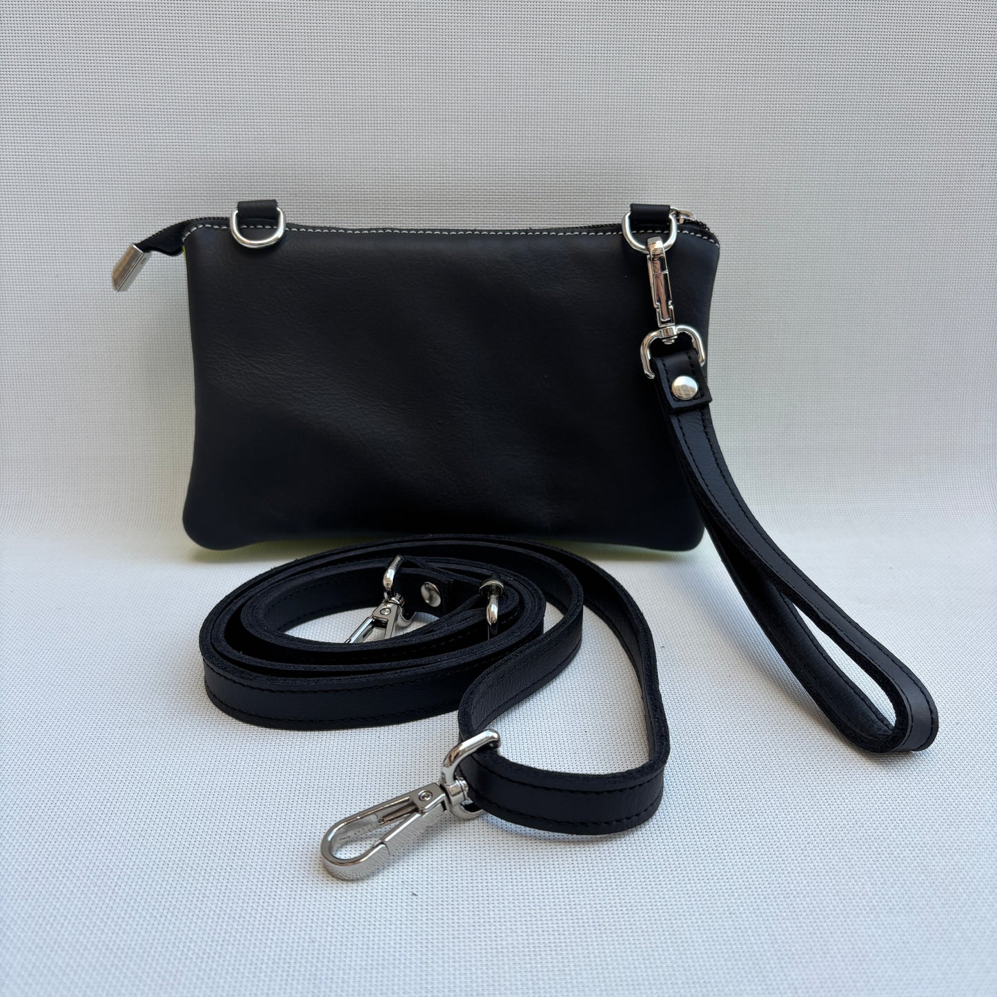 Riñonera multifunción NANO "Black & Pistachio" · Piel - Cuero · Pieza Exclusiva Núm. 17521