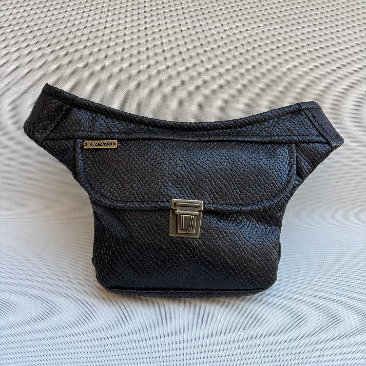Riñonera Mini "Elegant Brown" + Bolsillo trasero extra · Polipiel · Pieza Única Núm. 18998