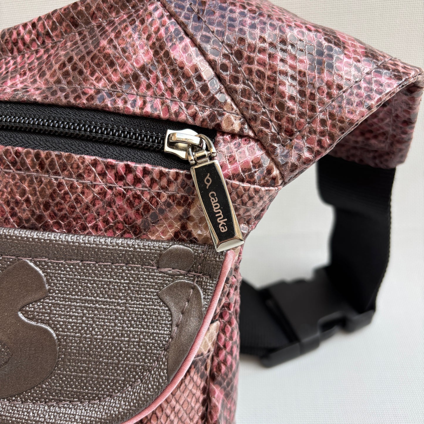 Riñonera "Special PARIS Animal Print" · Polipiel · Pieza Única Núm. 18238