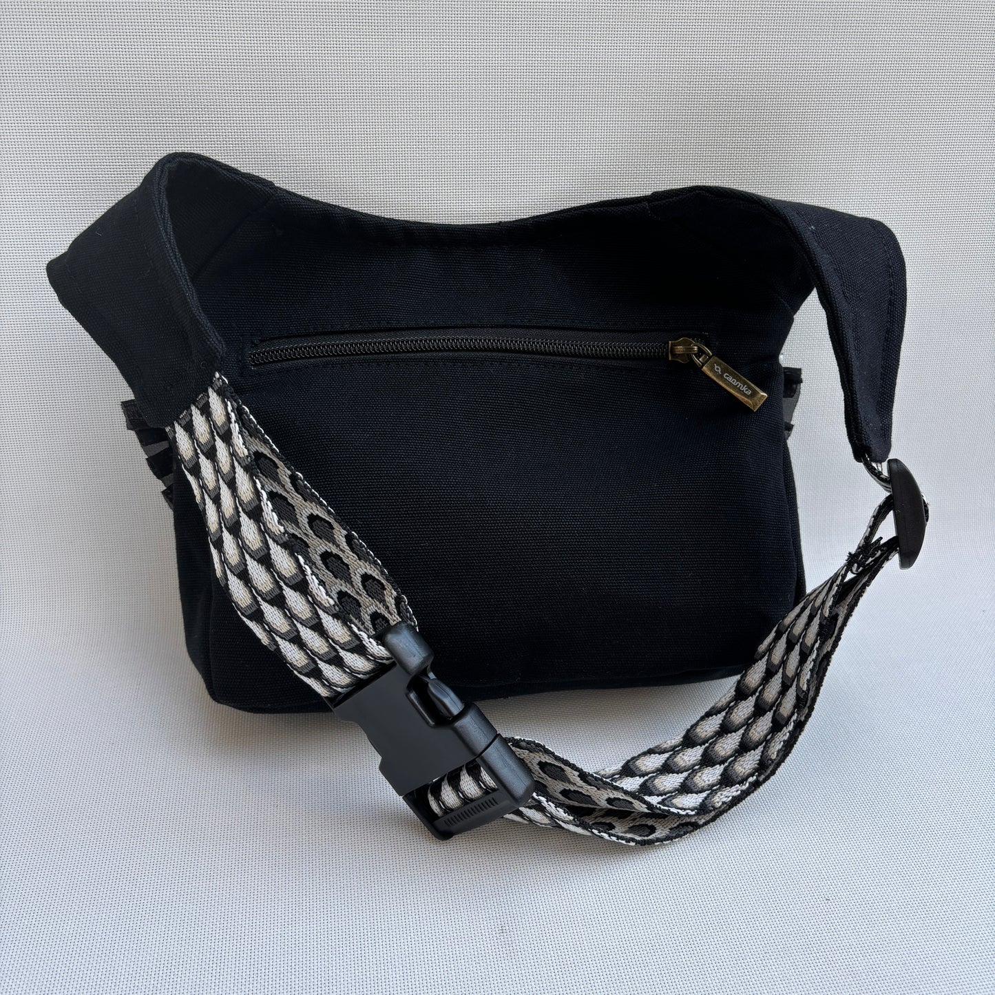 Riñonera "Special Black Japanese" + Bolsillo trasero · Pieza Única Núm. 17519