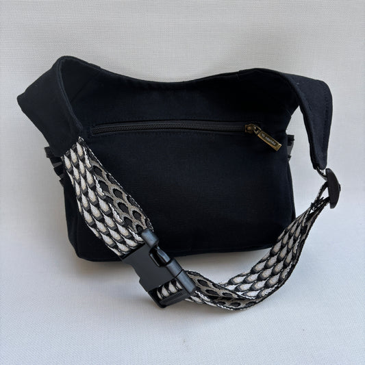 Riñonera "Special Black Japanese" + Bolsillo trasero · Pieza Única Núm. 17519