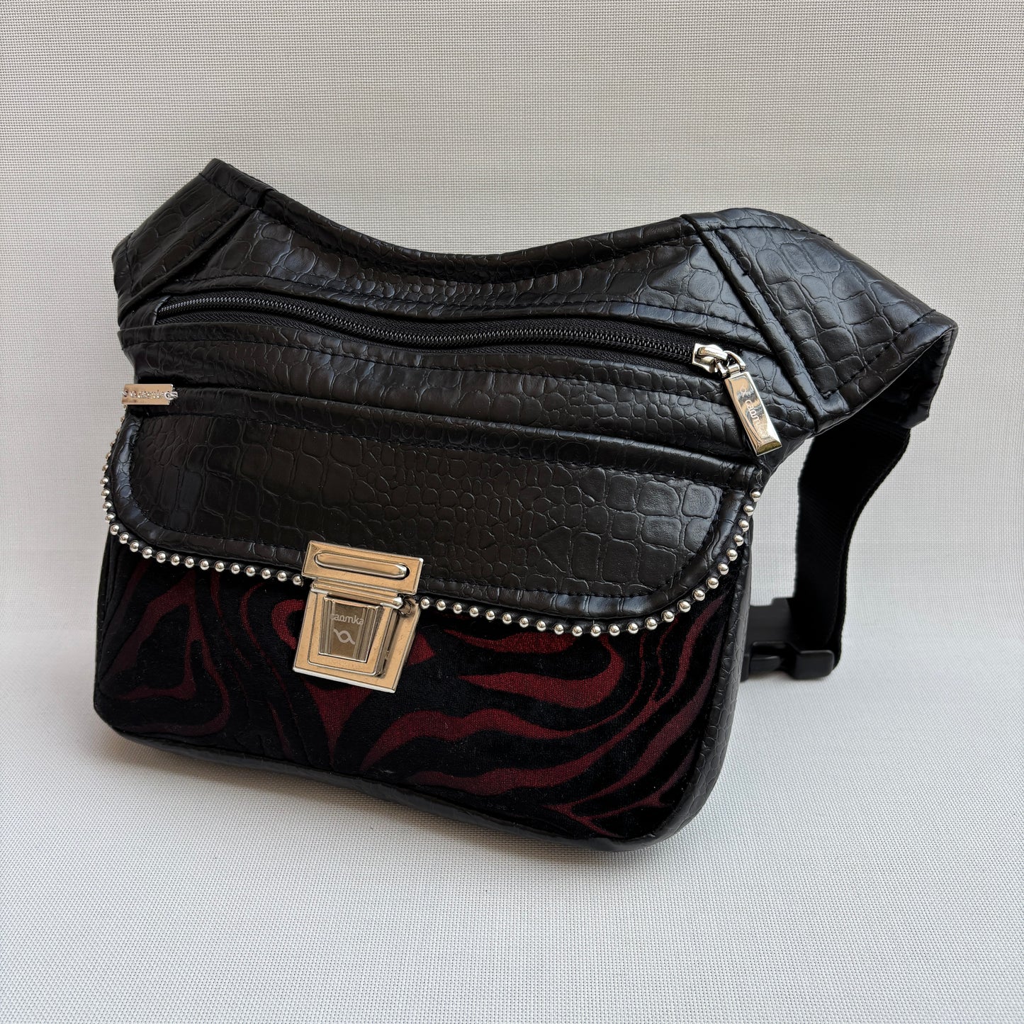 Riñonera "Special Belvet Nigth" · Polipiel · Pieza única Núm. 18236