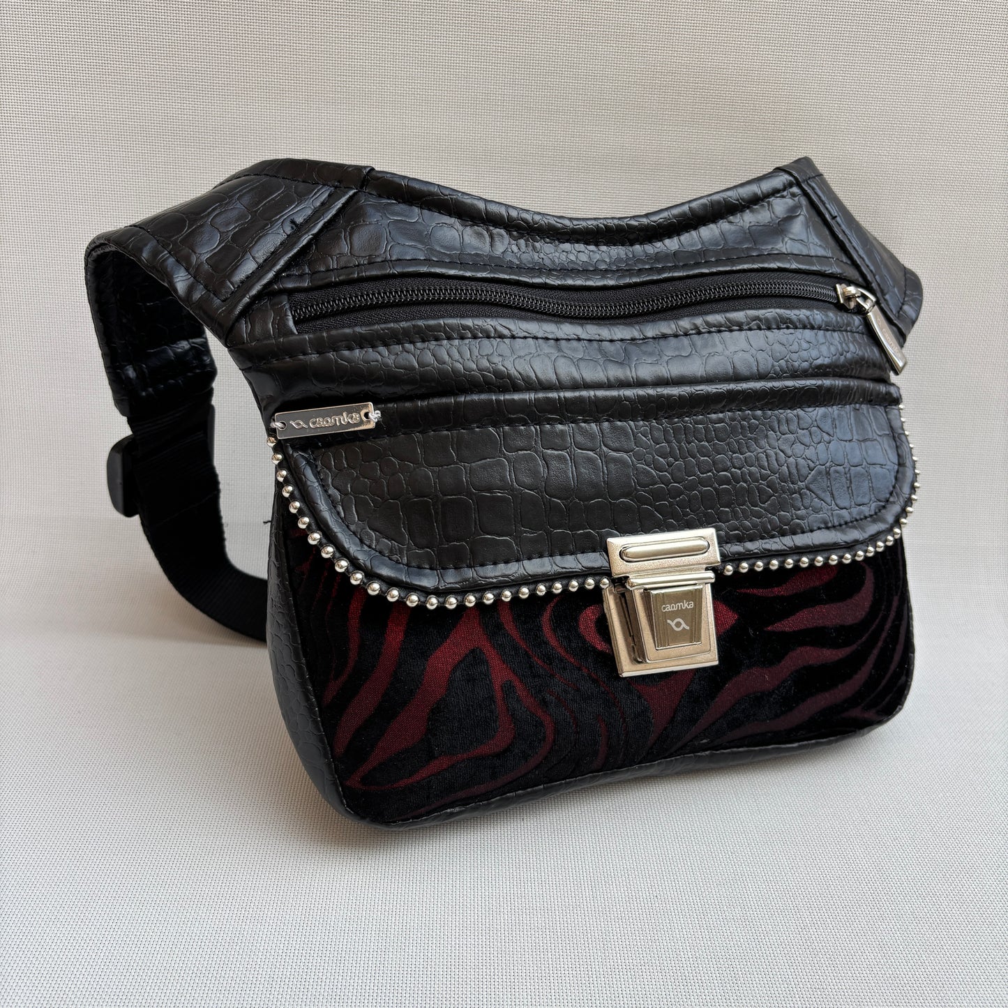 Riñonera "Special Belvet Nigth" · Polipiel · Pieza única Núm. 18236