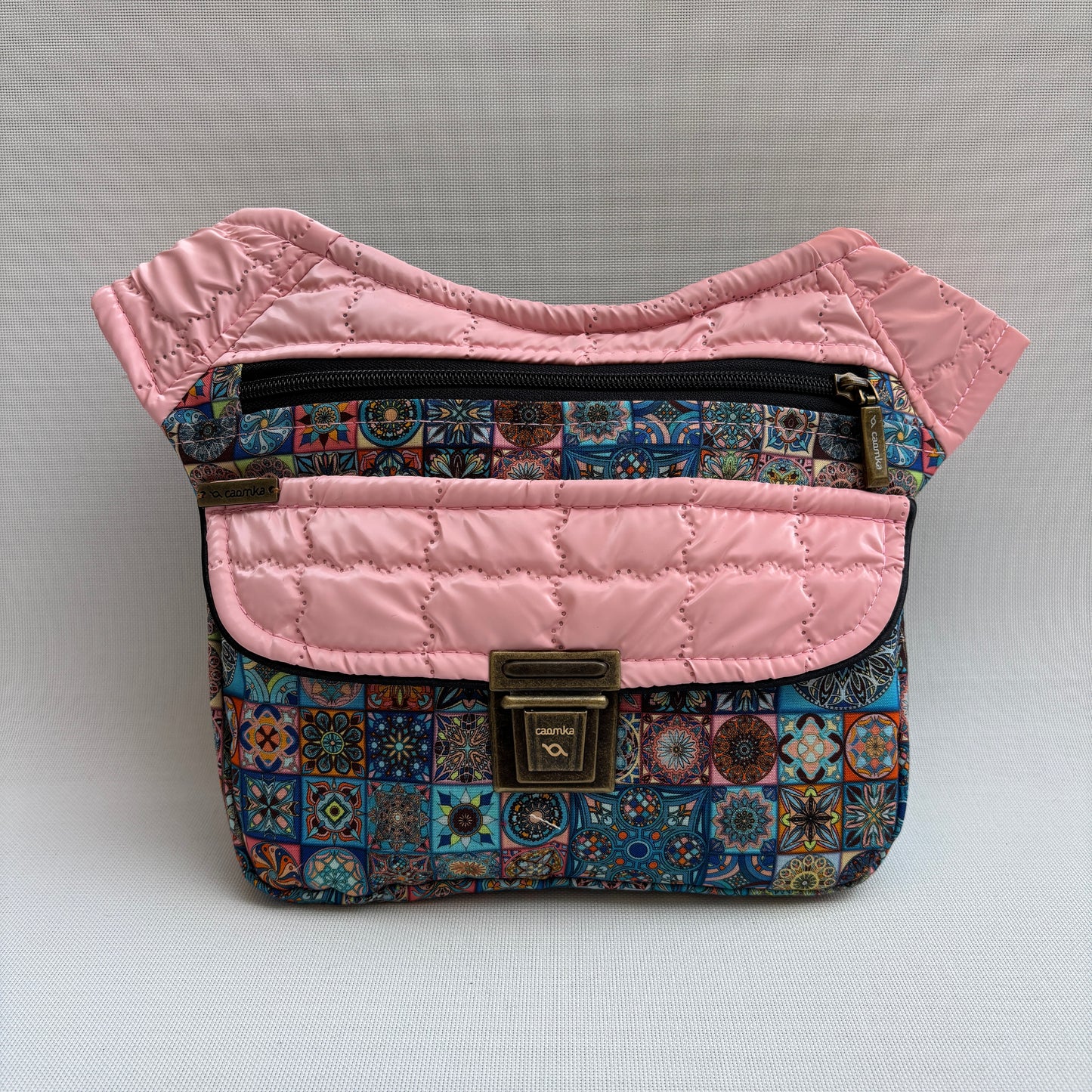 Riñonera "Special Mandalas & Soft Pink" · Pieza Única Núm. 18285