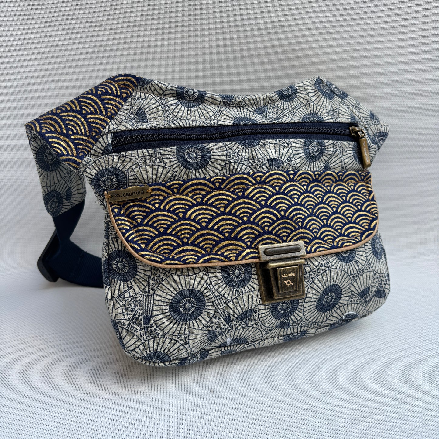 Pack Riñonera + 3 Pulseras "Special Japanese Waves Top" +  Bolsillo trasero · Pieza Única Núm. 17518