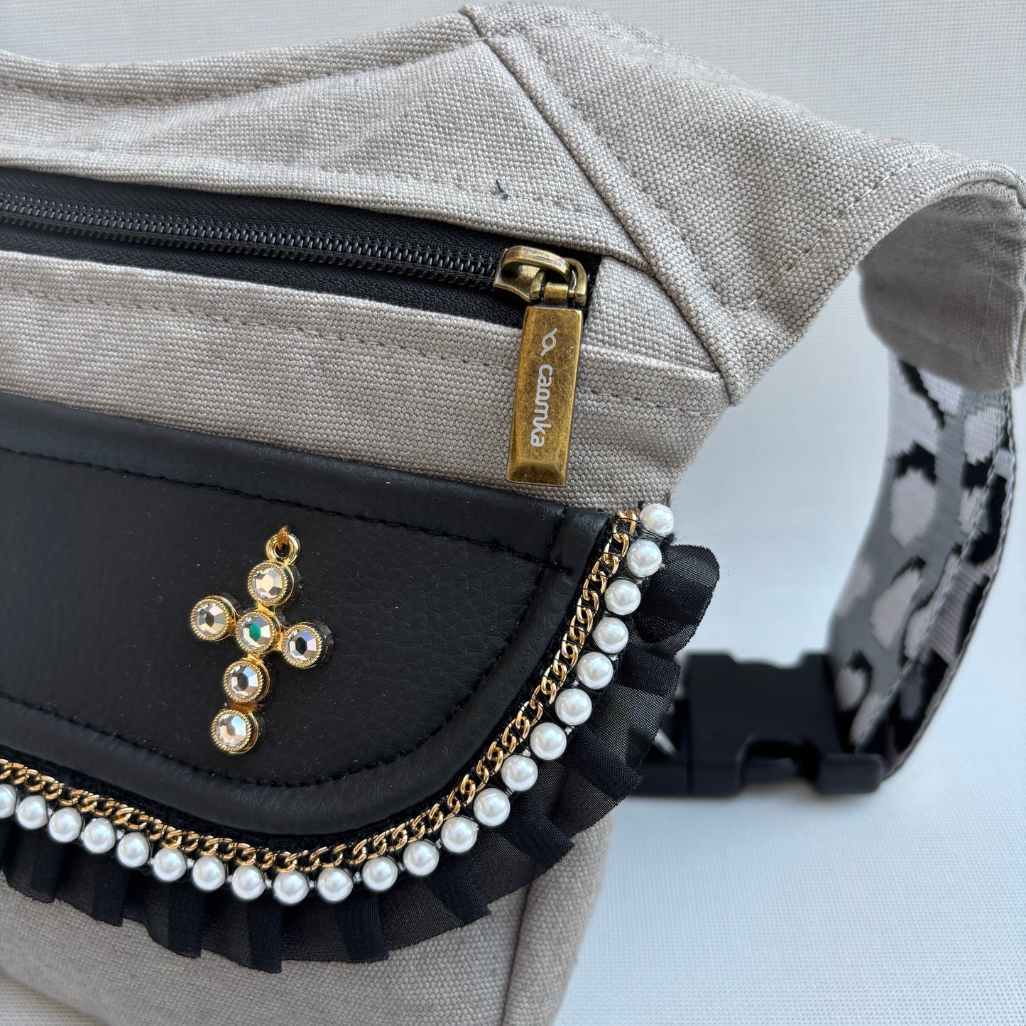 Riñonera Swarovski "Luxury Top" +  Bolsillo trasero · Pieza Única Núm. 17516