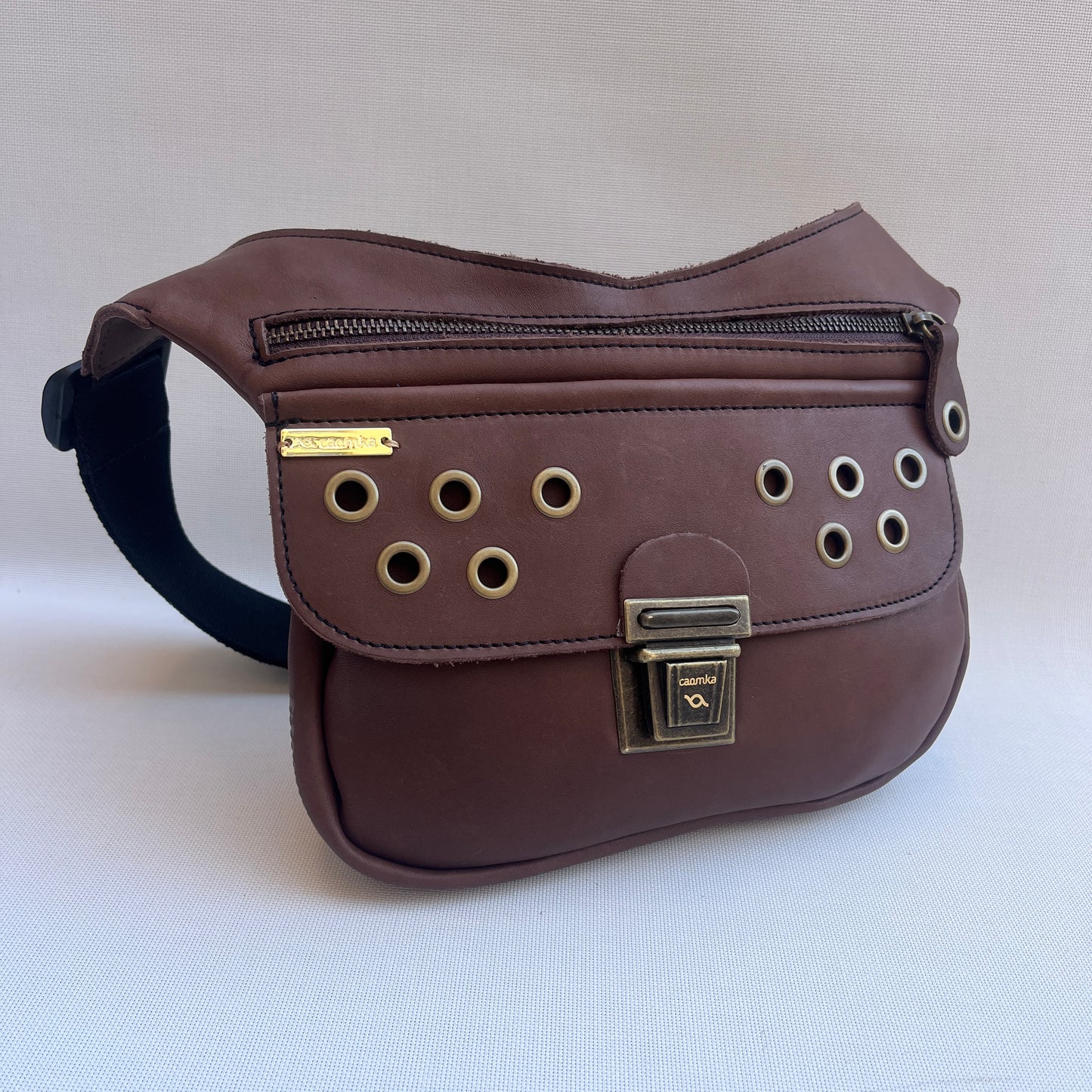 Premium Brown Circles & Old Gold · Piel natural BioCuir® · Pieza Exclusiva Núm. 15003